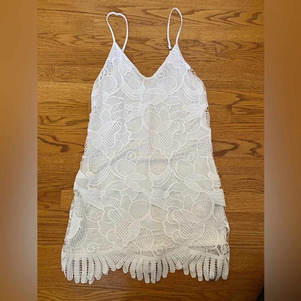 Women’s express white lacy dress